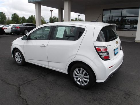 Used 2020 Chevrolet Sonic LT FWD image 3