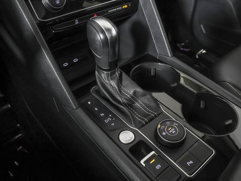 Used 2023 Volkswagen Atlas SE w/ Panoramic Sunroof Package image 33