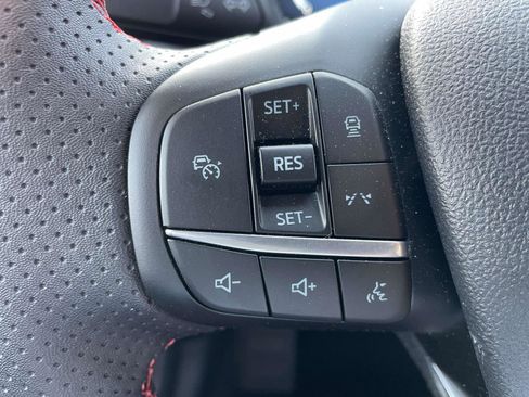 Used 2025 Ford Escape ST-Line Elite image 20