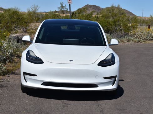 Used 2018 Tesla Model 3 Long Range AWD/4WD image 2