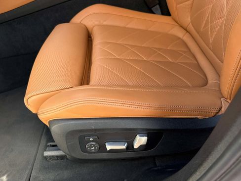 Used 2023 BMW X6 xDrive40i w/ Premium Package image 39