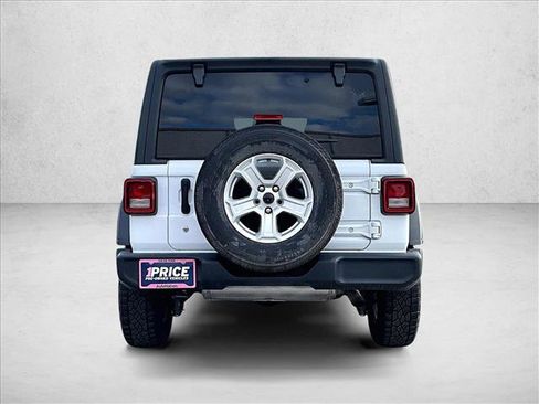 Used 2019 Jeep Wrangler Unlimited Sport S image 4