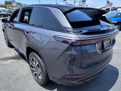 New 2025 Jeep Wagoneer S Limited image 6