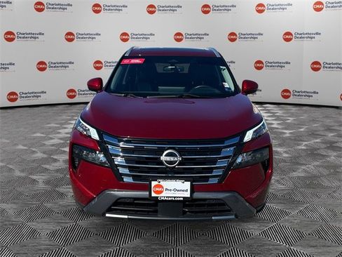 Used 2024 Nissan Rogue SL w/ SL Premium Package image 8