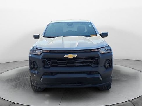 Used 2024 Chevrolet Colorado W/T RWD image 8