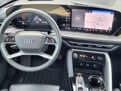 Used 2025 Audi Q5 Premium Plus w/ Premium Plus AWD/4WD image 32