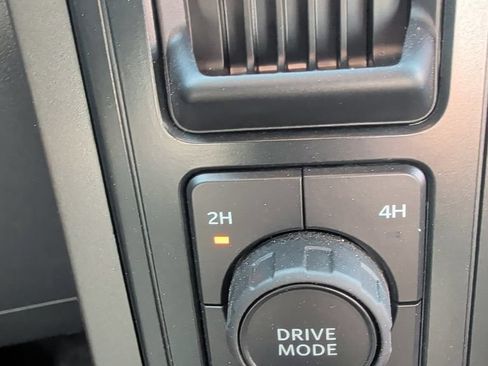 Used 2025 Ford F150 Lariat w/ Bed Utility Package AWD/4WD image 31