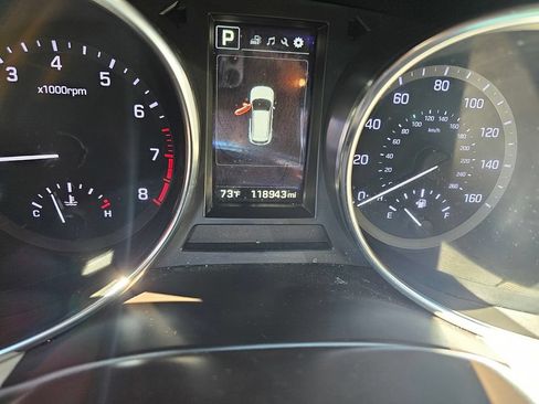 Used 2018 Hyundai Santa Fe Sport FWD image 29