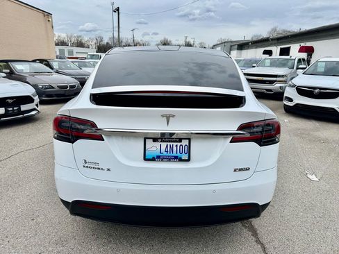 Used 2016 Tesla Model X Performance image 10