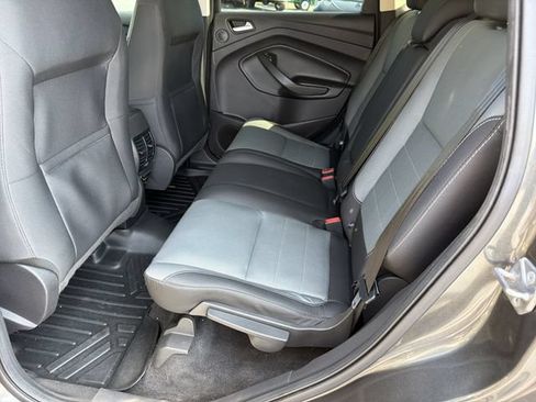 Used 2016 Ford Escape SE w/ Equipment Group 201A FWD image 28