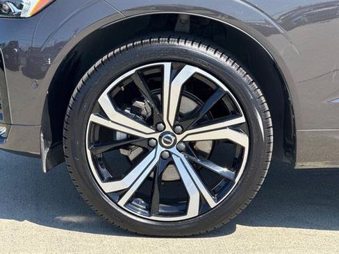 Certified 2023 Volvo XC60 B5 Ultimate w/ Climate Package AWD/4WD image 28