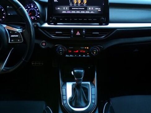 Used 2022 Kia Forte GT-Line w/ GT-Line Premium Package FWD image 32