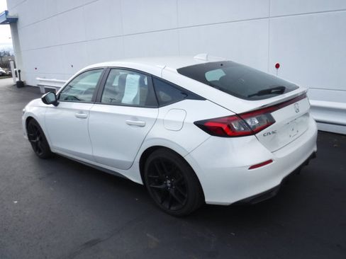 Used 2022 Honda Civic Sport image 8