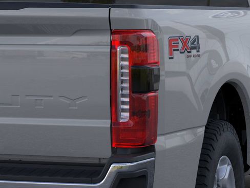 New 2026 Ford F250 XLT w/ XLT Premium Package image 22