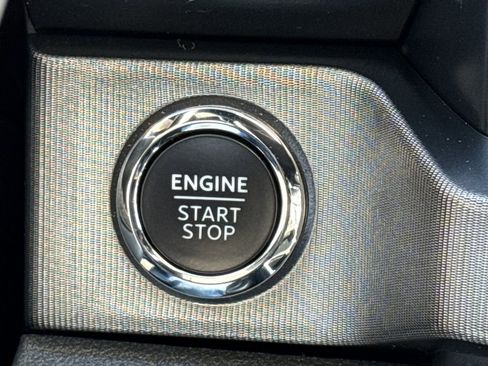 Used 2024 Ford F250 Platinum image 28