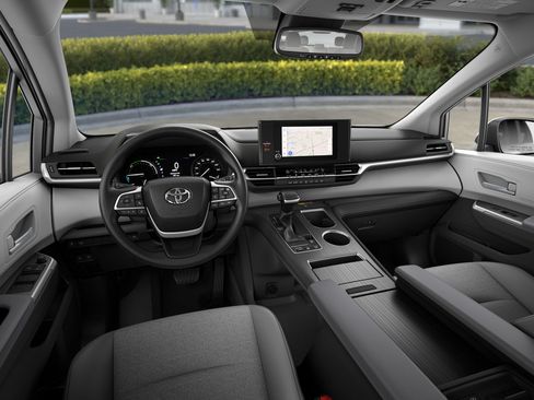 New 2026 Toyota Sienna LE FWD image 19