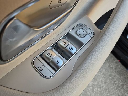 Used 2021 Mercedes-Benz GLE 450 4MATIC image 18