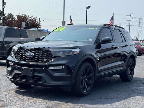 Used 2024 Ford Explorer ST w/ Equipment Group 401A AWD/4WD image 2