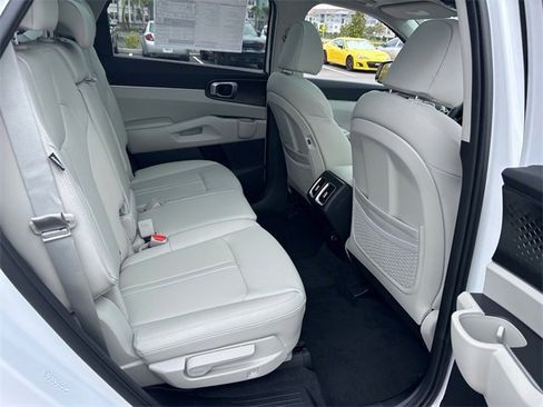 New 2025 Kia Sorento S w/ Panoramic Sunroof Package image 14