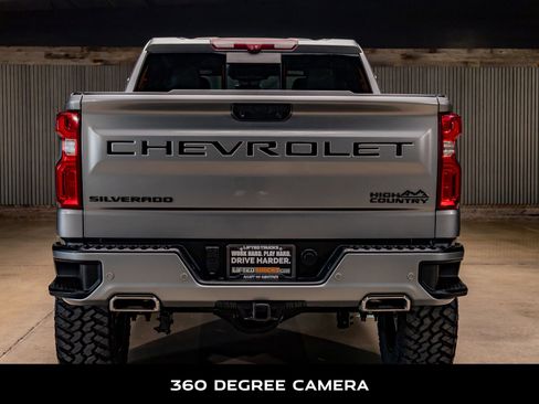 Used 2023 Chevrolet Silverado 1500 High Country w/ Technology Package image 8