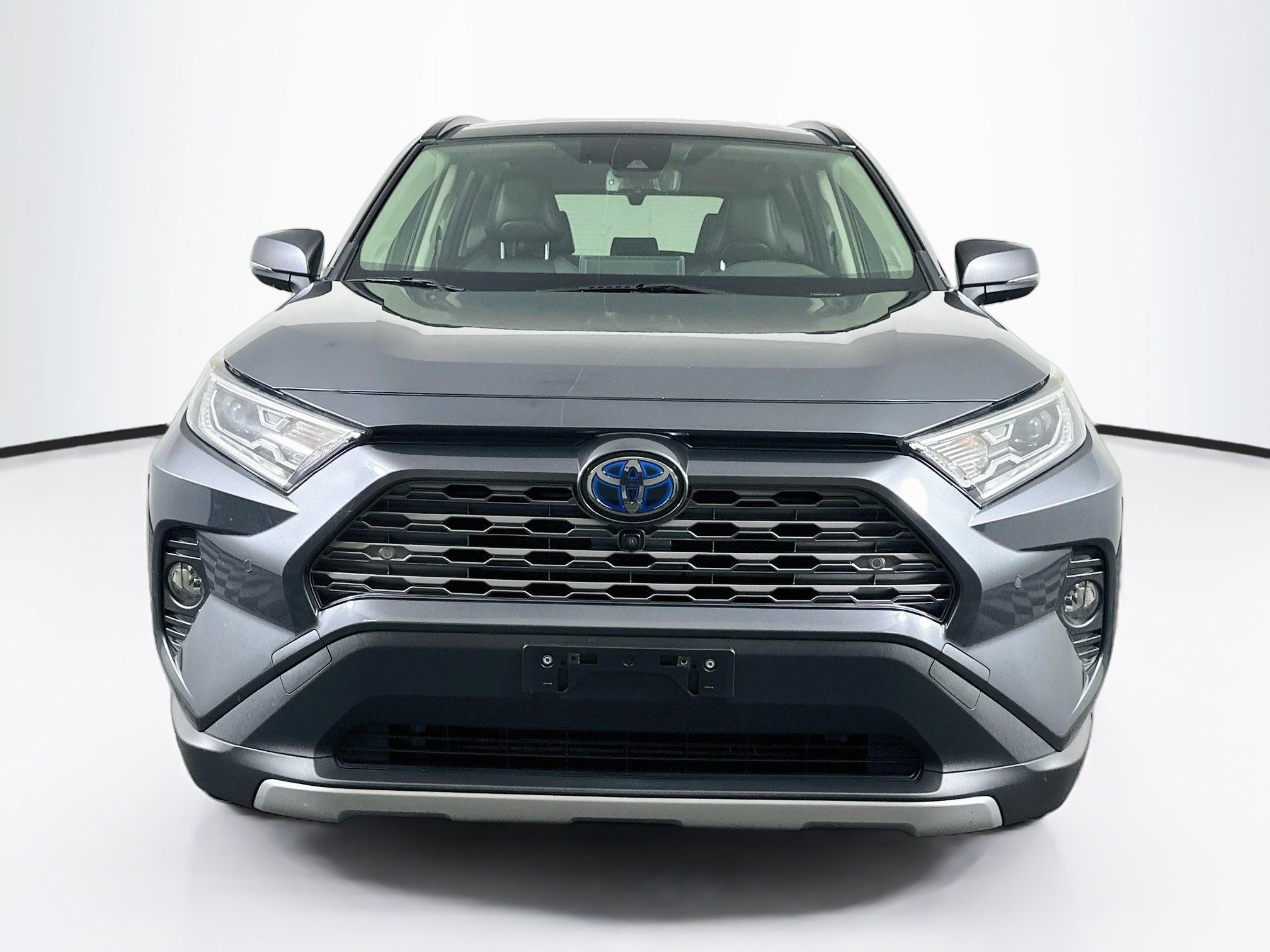 Used 2019 Toyota RAV4 Limited AWD/4WD image 2
