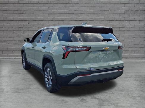 Used 2025 Chevrolet Equinox LT FWD image 9