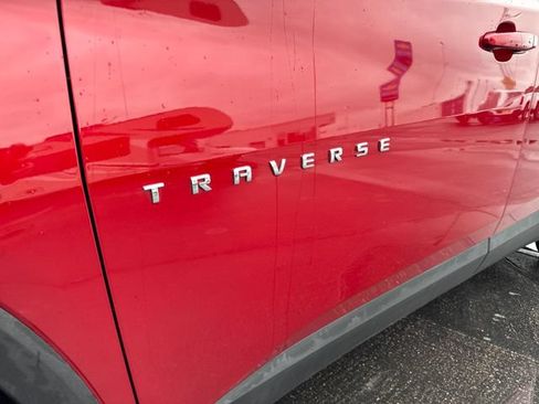 Used 2023 Chevrolet Traverse LT AWD/4WD image 14