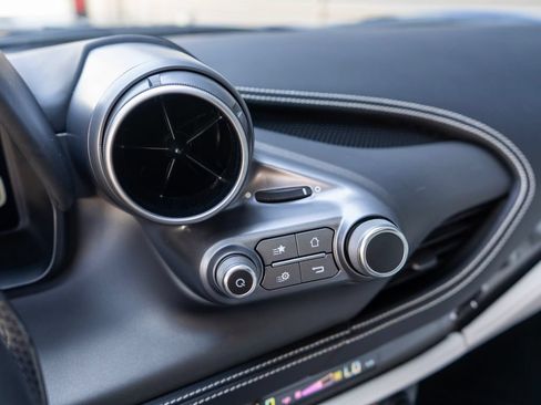 Used 2023 Ferrari F8 Tributo RWD image 22