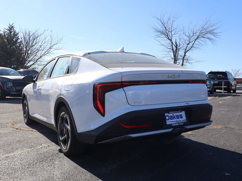 New 2025 Kia K4 EX FWD image 5