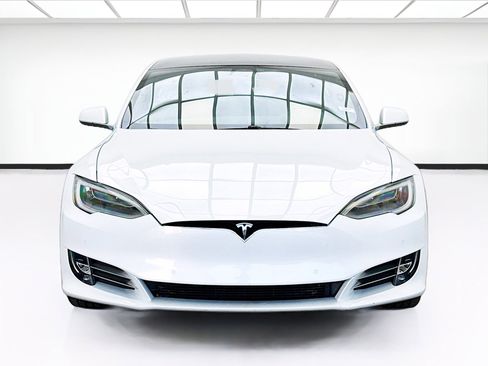 Used 2021 Tesla Model S Long Range AWD/4WD image 2