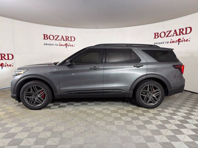 Used 2025 Ford Explorer ST-Line w/ Premium Package RWD image 7