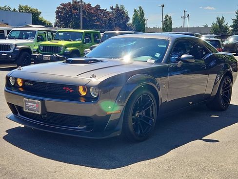 Certified 2023 Dodge Challenger R/T Scat Pack RWD image 3