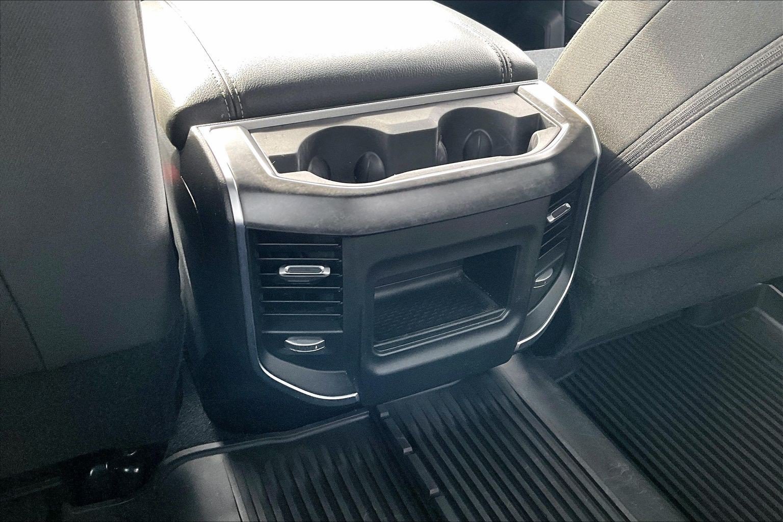 Used 2024 RAM 2500 Big Horn w/ Night Edition AWD/4WD image 28