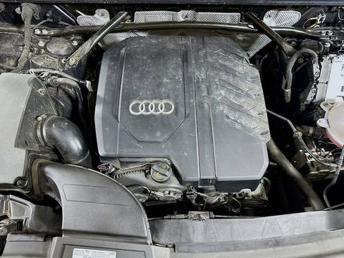 Used 2023 Audi Q5 2.0T Premium w/ Convenience Package image 31