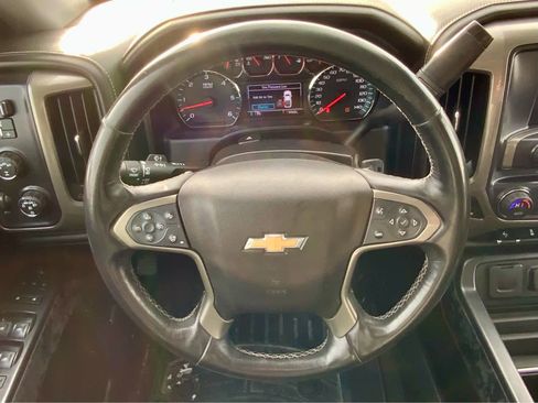 Used 2018 Chevrolet Silverado 1500 High Country image 32