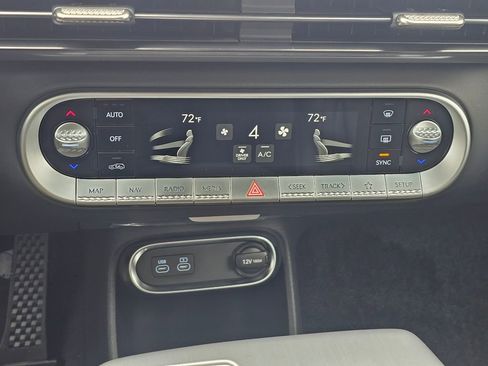 New 2026 Genesis GV60 Advance image 16