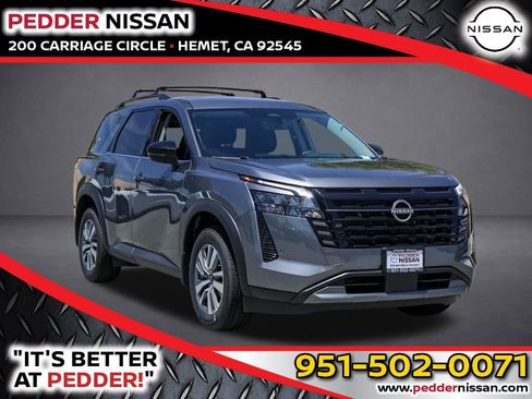 New 2026 Nissan Pathfinder SL FWD image 2