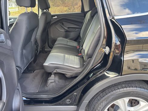 Used 2016 Ford Escape SE w/ Equipment Group 201A image 21