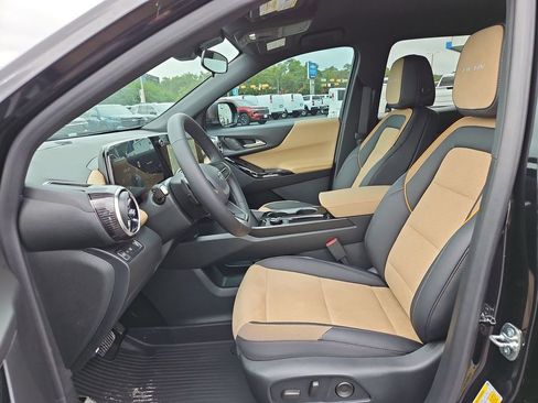 New 2026 Chevrolet Equinox ACTIV FWD image 11