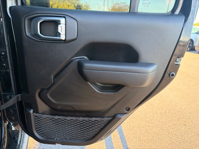 Used 2023 Jeep Wrangler Unlimited w/ Cold Weather Group AWD/4WD image 12
