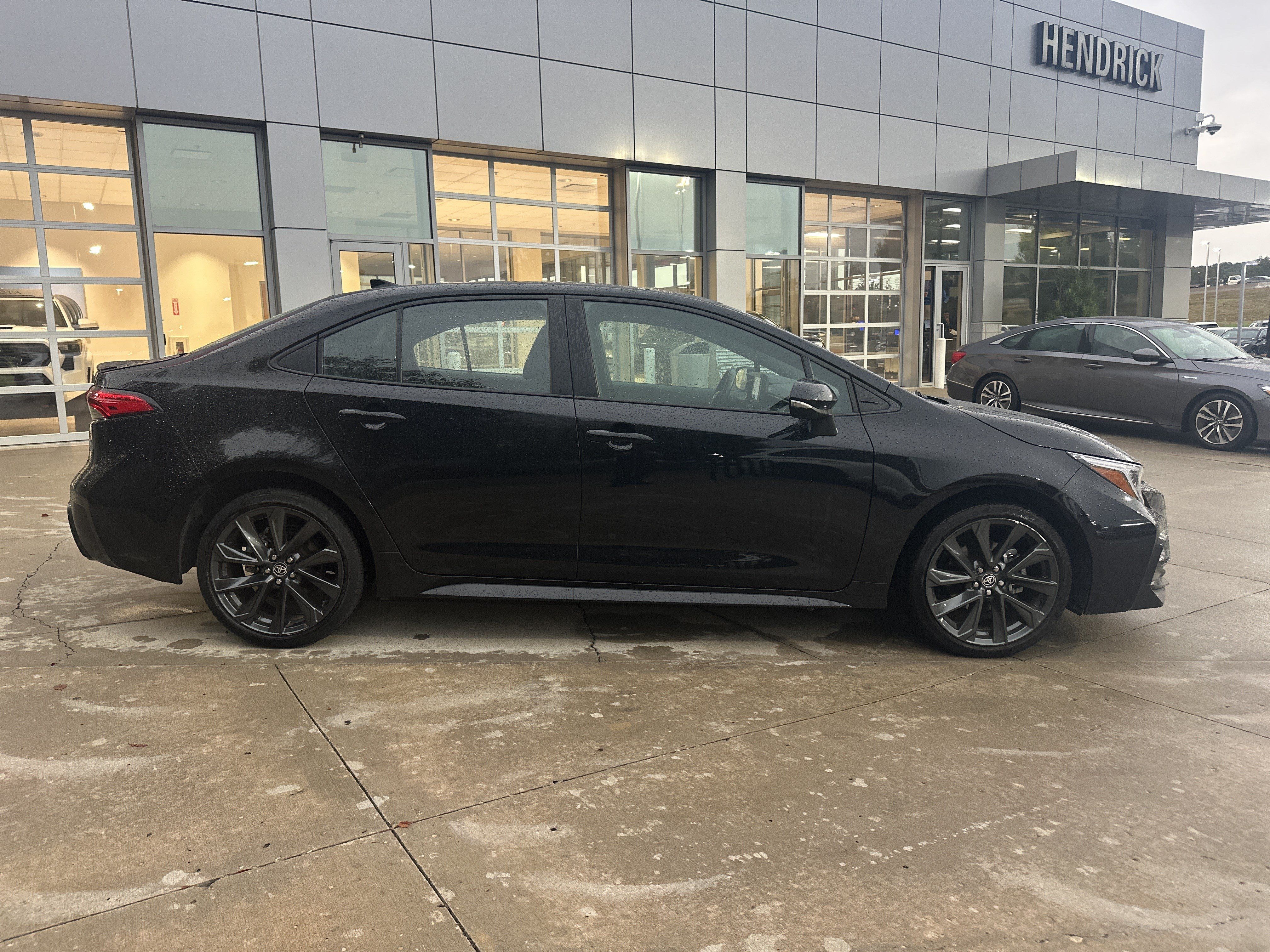 Used 2025 Toyota Corolla SE FWD image 10