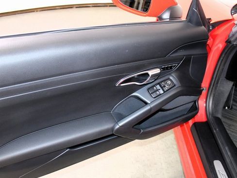 Used 2013 Porsche Boxster image 18