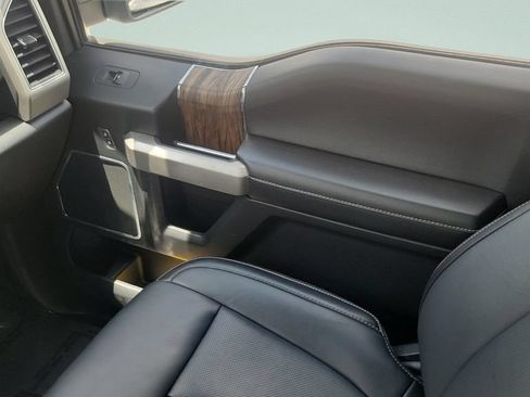 Used 2020 Ford F150 Lariat AWD/4WD image 13