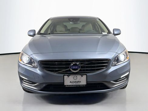 Used 2018 Volvo S60 T5 Inscription Platinum FWD image 2