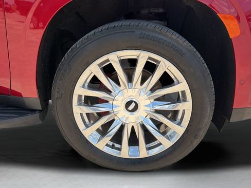 Used 2021 Cadillac Escalade Premium Luxury AWD/4WD image 9