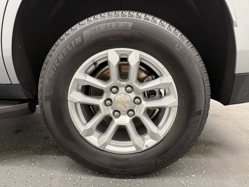 Used 2025 Chevrolet Tahoe LT AWD/4WD image 19