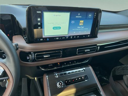 New 2026 Lincoln Aviator Reserve AWD/4WD image 15