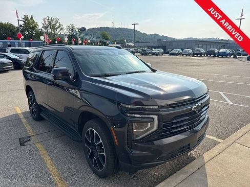 Used 2025 Chevrolet Tahoe RST w/ Comfort Package AWD/4WD image 1