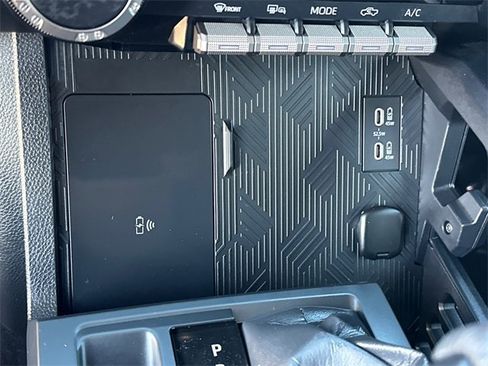 Used 2024 Toyota Tacoma TRD Off-Road image 34