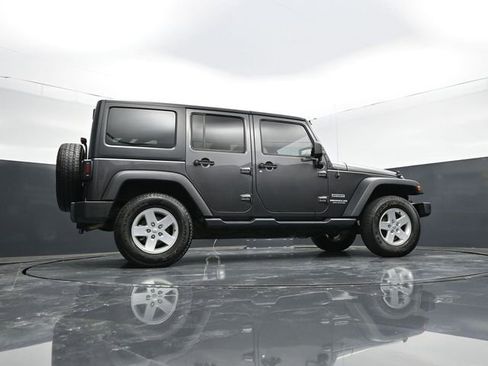 Used 2017 Jeep Wrangler Unlimited Sport w/ Quick Order Package 24S AWD/4WD image 53